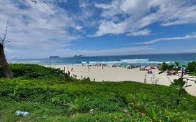 Flat na praia da Barra da Tijuca